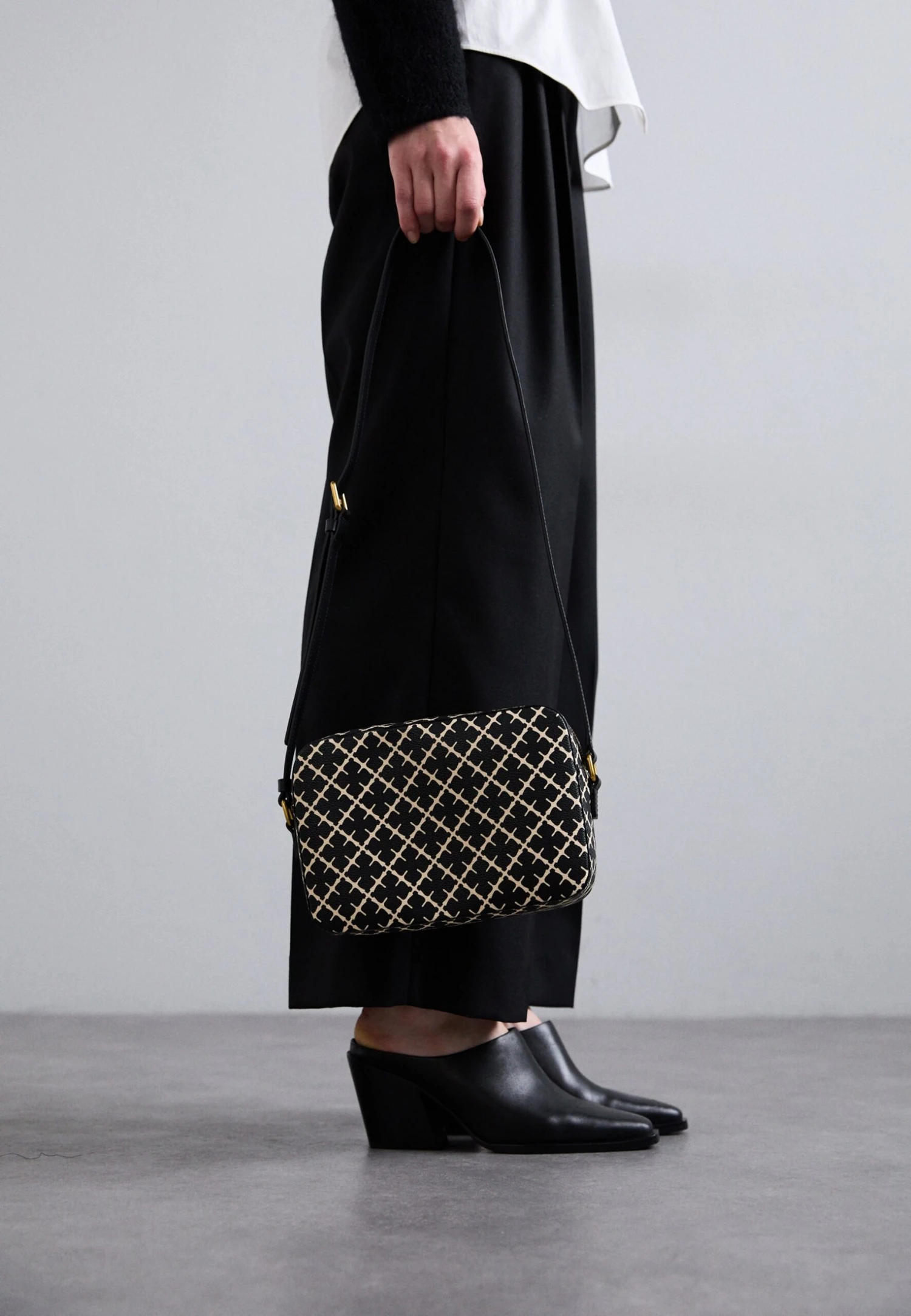 By Malene Birger LOLLA - Cross Body Bag - Black 2 By Malene Birger LOLLA - Cross Body Bag - Black – Bild 2