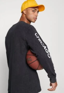 Nike Performance NBA CHICAGO BULLS MAX 90 - Langarmshirt - Black -Friboo Verkauf Geschaft 02dfaaaf62894cc98456e1d36329d821