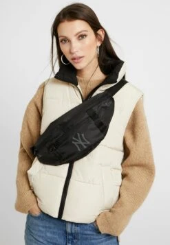 NEW ERA WAIST BAG LIGHT - Bum Bag - Black -Friboo Verkauf Geschaft 061de0b54de84f93954ea7142aaa24e6