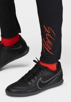 Nike Performance PARIS GERMAIN STRIKE AWAY - Stoffhose - Black/bright Crimson 10 Nike Performance PARIS GERMAIN STRIKE AWAY - Stoffhose - Black/bright Crimson -Friboo Verkauf Geschaft 0941baf151b84f1ea63de3e0962a2e2c