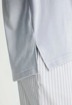 Oysho LONG SLEEVED - Nachtwäsche Shirt - Light Blue 11 Oysho LONG SLEEVED - Nachtwäsche Shirt - Light Blue -Friboo Verkauf Geschaft 0d26b3fffd4d474d9d60abe392ef6d8f