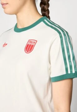 Adidas Originals ITALY TEE - National Team Wear - Off White 11 Adidas Originals ITALY TEE - National Team Wear - Off White -Friboo Verkauf Geschaft 124e052b843d44c98f6abf0d472cc42d