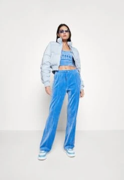 Neue Produkte -Friboo Verkauf Geschaft 1d554534f32b4878a8a6dd3891f2461f