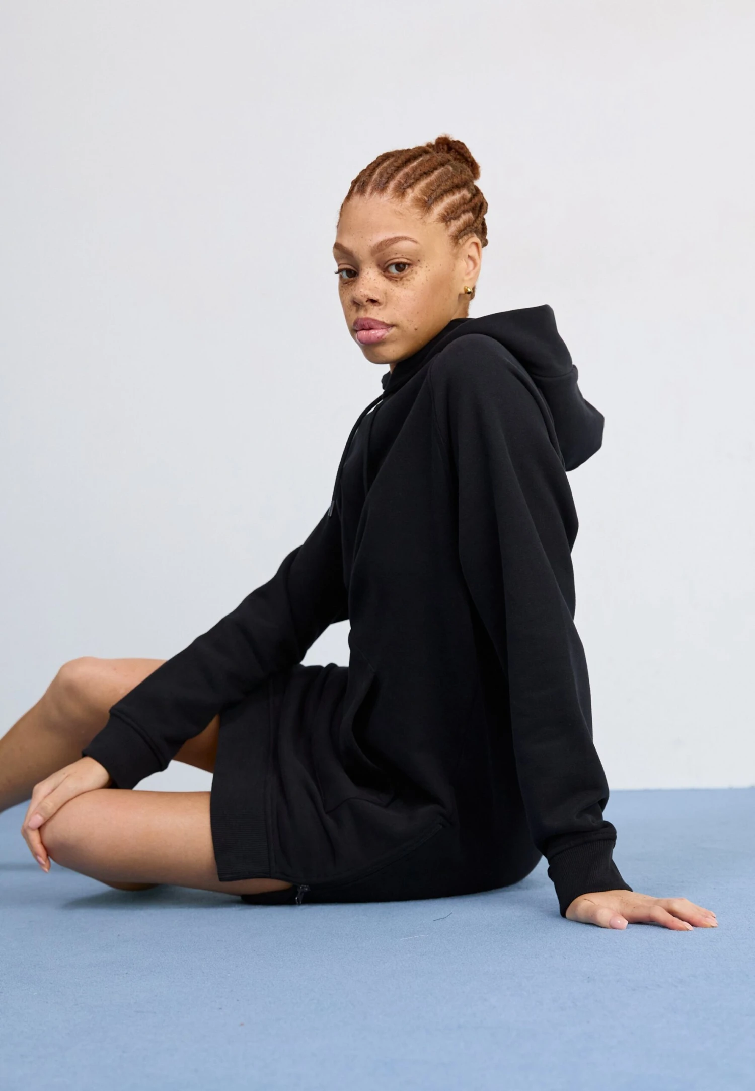 The North Face RELAXED HOODIE DRESS - Day Dress - Black 4 The North Face RELAXED HOODIE DRESS - Day Dress - Black – Bild 4