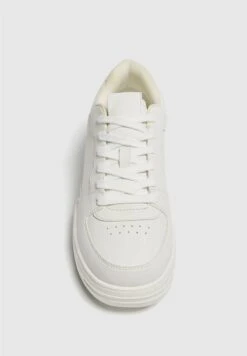 PULL & BEAR BASIC - Sneaker Low - White 11 PULL & BEAR BASIC - Sneaker Low - White -Friboo Verkauf Geschaft 225fdaec34d145b1a03b422865b707e6