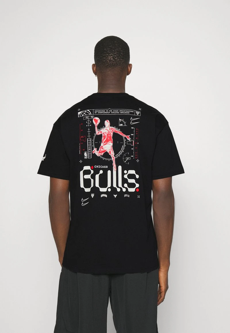 Nike Performance NBA CHICAGO BULLS TEE - T-Shirt Print - Black 3 Nike Performance NBA CHICAGO BULLS TEE - T-Shirt Print - Black – Bild 3