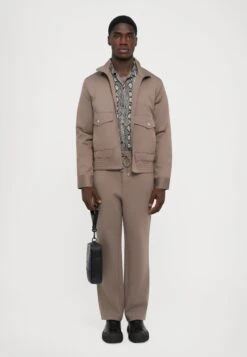 Armani Exchange BEAUTY CASE UNISEX - Bum Bag - Deep Navy/estate Blue/deep Navy Shiny