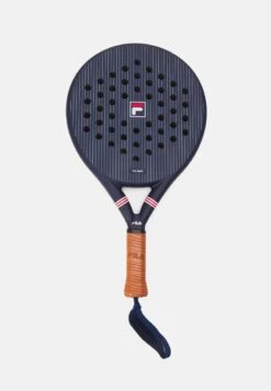 Fila THE AGILIS - Padel-Schläger - Peacoat 10 Fila THE AGILIS - Padel-Schläger - Peacoat -Friboo Verkauf Geschaft 315ef7e0144f4eb29a7478bbf9309741 1