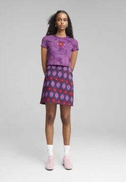 Puma MIT GRAFIK - Print T-shirt - Wild Berry