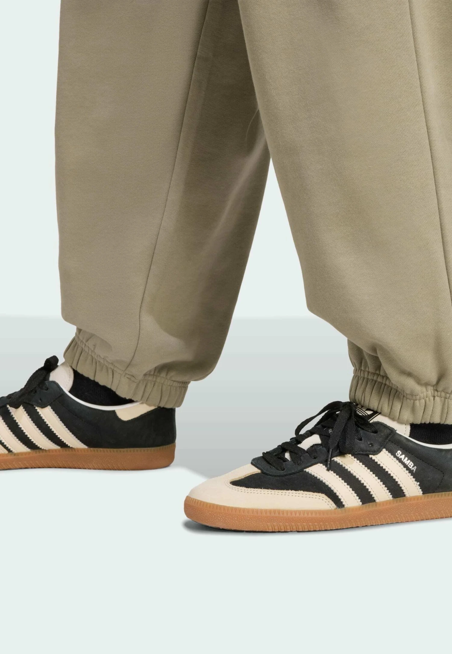 Adidas Originals ESSENTIALS LINEAR JOGGER - Tracksuit Bottoms - Silver Pebble 4 Adidas Originals ESSENTIALS LINEAR JOGGER - Tracksuit Bottoms - Silver Pebble – Bild 4