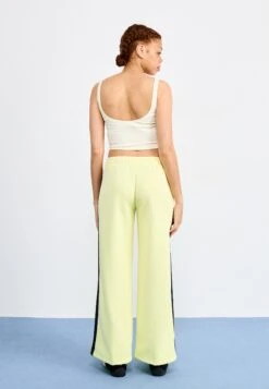 Puma TRACK OP - Tracksuit Bottoms - Gold Moon -Friboo Verkauf Geschaft 3bb34cacd12046588f05aff59cd90f8e