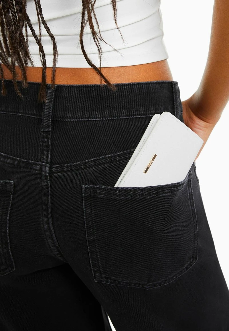 BERSHKA BASIC - Geldbörse - Off White 2 BERSHKA BASIC - Geldbörse - Off White – Bild 2