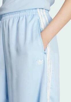 Adidas Originals WIDE - Tracksuit Bottoms - Clear Sky -Friboo Verkauf Geschaft 3e9c246e50374e07a0b13025d0fa6db4