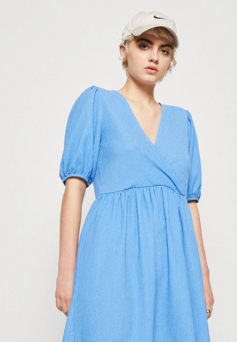 Pieces PCLUNA V NECK SHORT DRESS - Freizeitkleid - Marina 4 Pieces PCLUNA V NECK SHORT DRESS - Freizeitkleid - Marina – Bild 4