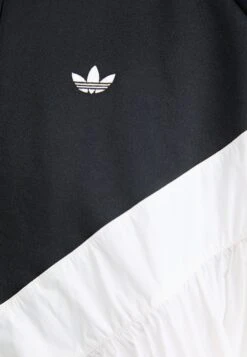 Adidas Originals R3CODED TRACKTOP - Summer Jacket - Black/cloud White 13 Adidas Originals R3CODED TRACKTOP - Summer Jacket - Black/cloud White -Friboo Verkauf Geschaft 47f71f89c51a46b7a4c3e153061be0a0