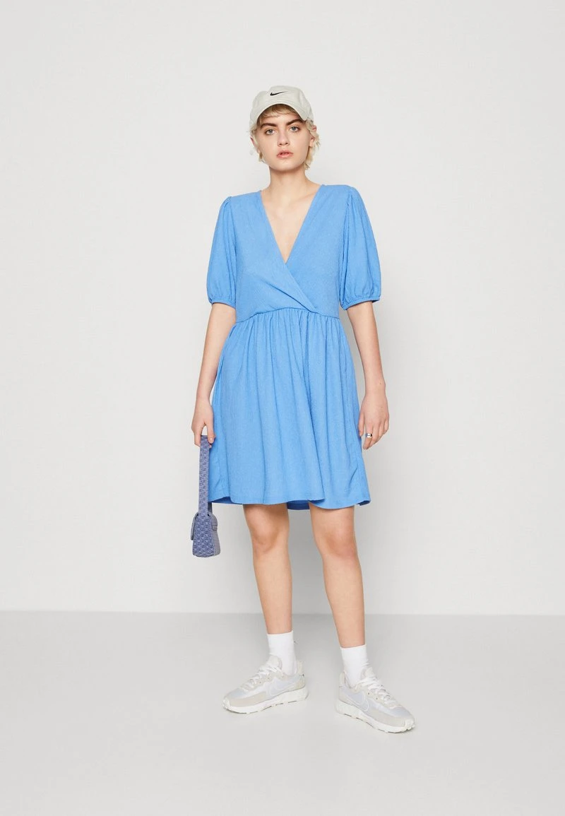 Pieces PCLUNA V NECK SHORT DRESS - Freizeitkleid - Marina 2 Pieces PCLUNA V NECK SHORT DRESS - Freizeitkleid - Marina – Bild 2