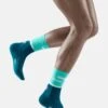 CEP COMPRESSION MID CUT THE RUN - Sportsocken - Ocean Petrol