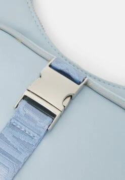 Steve Madden BLOU SET - Umhängetasche - Light Blue 10 Steve Madden BLOU SET - Umhängetasche - Light Blue -Friboo Verkauf Geschaft 53cdd29c28b74d0d9856198f7f48883c