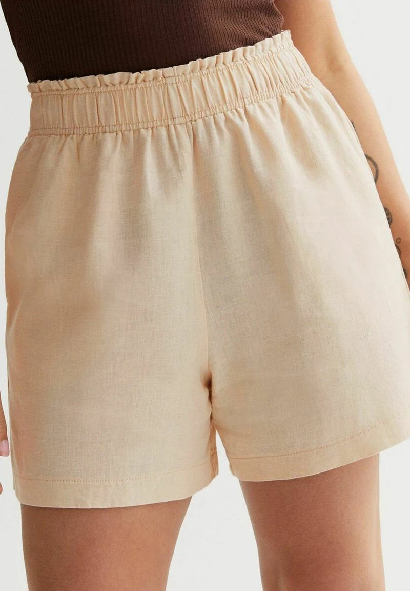 New Look PETITE BLEND HIGH WAIST - Shorts - Stone 4 New Look PETITE BLEND HIGH WAIST - Shorts - Stone – Bild 4