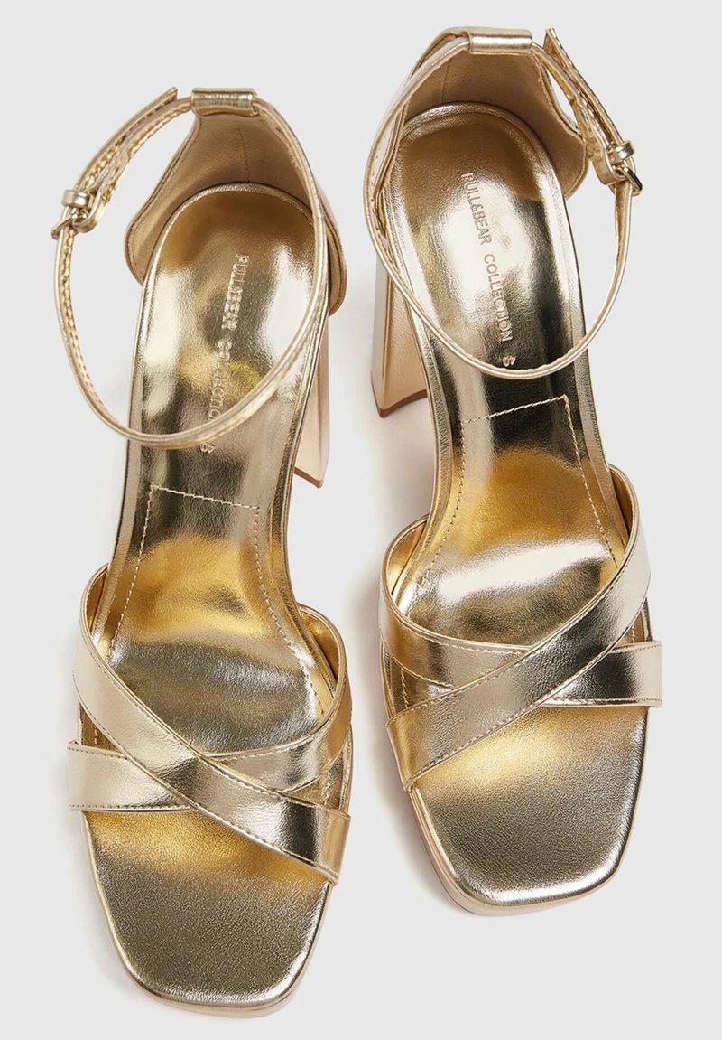 PULL & BEAR CRISS-CROSS - Plateausandalette - Gold Coloured 3 PULL & BEAR CRISS-CROSS - Plateausandalette - Gold Coloured – Bild 3