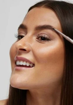 Brow Filler Pencil - Augenbrauenstift - Medium Brown 9 Brow Filler Pencil - Augenbrauenstift - Medium Brown -Friboo Verkauf Geschaft 60f83142fb1043b495c76406f63da7da