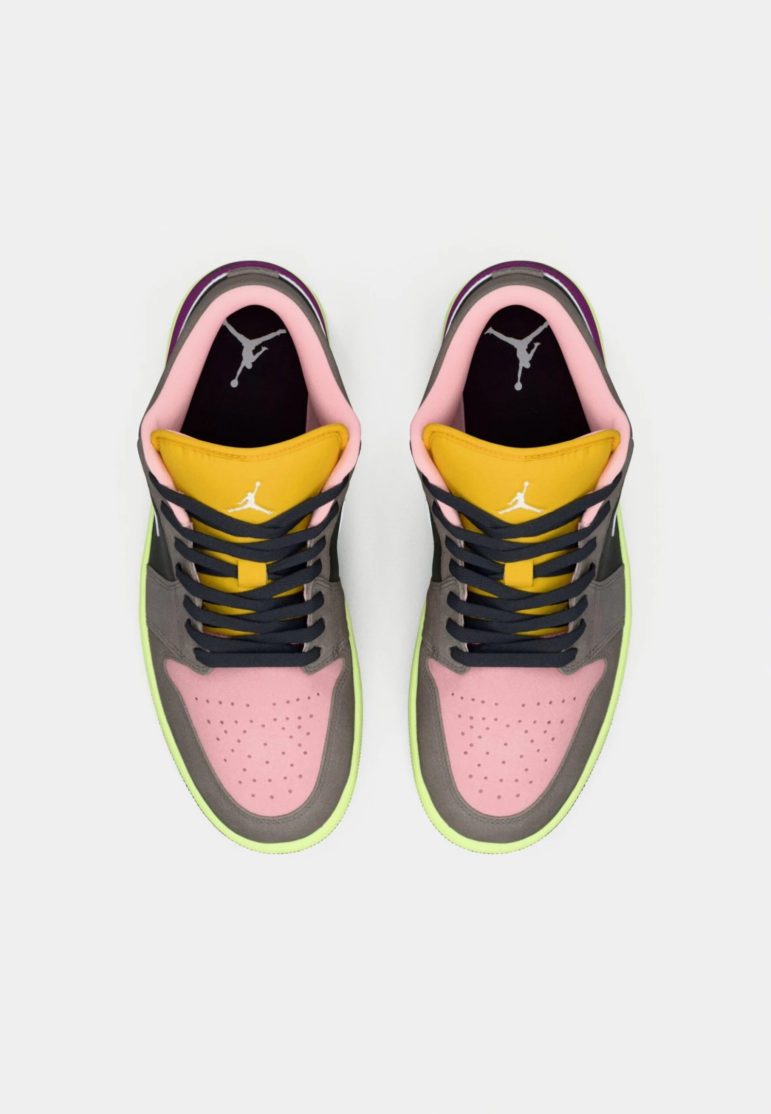 AIR JORDAN 1 SE - Trainers - Oil Grey/white/cave Stone/arctic Punch Viotech/dark Sulfur 5 AIR JORDAN 1 SE - Trainers - Oil Grey/white/cave Stone/arctic Punch Viotech/dark Sulfur – Bild 5