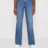 Pieces PCPEGGY WIDE PANT - Jeans Straight Leg - Medium Blue Denim