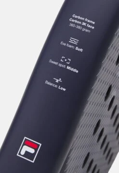 Fila THE AGILIS - Padel-Schläger - Peacoat 8 Fila THE AGILIS - Padel-Schläger - Peacoat -Friboo Verkauf Geschaft 6525c7334aa348478a351948f09679e8