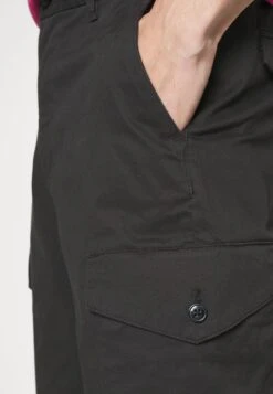 Michael Kors STRETCH - Cargohose - Black 10 Michael Kors STRETCH - Cargohose - Black -Friboo Verkauf Geschaft 65ecafc9ff14432d8bdfe3c0cd119182