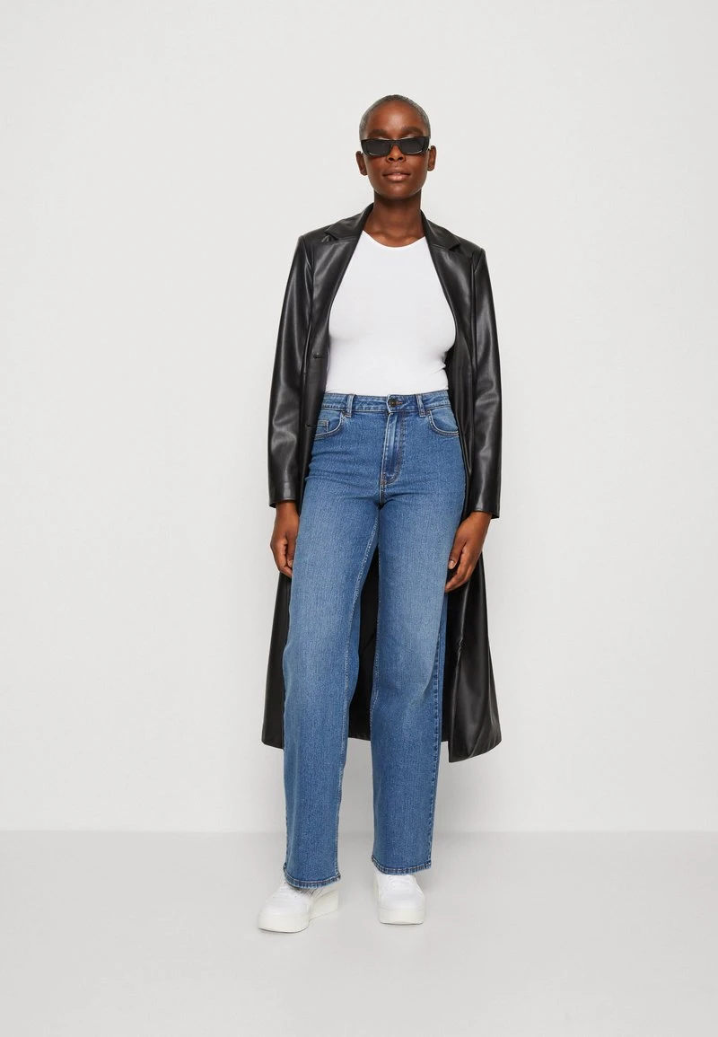 Pieces PCPEGGY WIDE PANT - Jeans Straight Leg - Medium Blue Denim 2 Pieces PCPEGGY WIDE PANT - Jeans Straight Leg - Medium Blue Denim – Bild 2