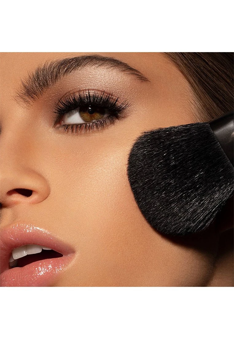 SKIN TRAINER CC BLUR - Concealer - 04 Dark 2 SKIN TRAINER CC BLUR - Concealer - 04 Dark – Bild 2