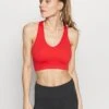 FREE PEOPLE FREE THROW CROP - Sport-BH Mit Leichter Stützkraft - Red