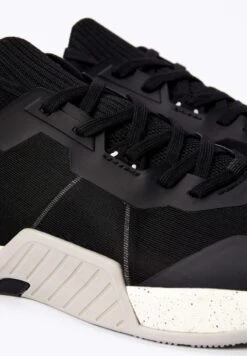 Oysho U-TRAIN-III - Sneaker Low - Black 11 Oysho U-TRAIN-III - Sneaker Low - Black -Friboo Verkauf Geschaft 6b17ee52ad2445f8988eaefad8f1c86b