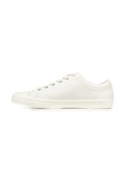 Fred Perry Trainers - Light Ecru -Friboo Verkauf Geschaft 6b722e69a0a74089b61c32263a88d5b1