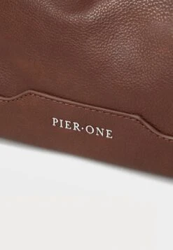 Pier One UNISEX - Wash Bag - Brown 9 Pier One UNISEX - Wash Bag - Brown -Friboo Verkauf Geschaft 7012d5418e0645069339451e6ee0ff19