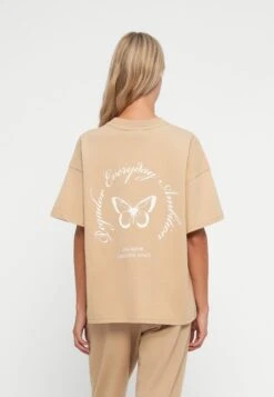 Pegador TESSI HEAVY OVERSIZED TEE - Print T-shirt - Washed Cappuccino