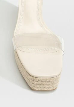 Stradivarius WITH ANKLE STRAPS - Keilsandalette - Nude -Friboo Verkauf Geschaft 7fa750908c77467fbd97cff83d19b566