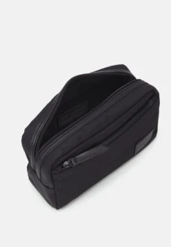 Pier One UNISEX - Wash Bag - Black -Friboo Verkauf Geschaft 7fb07c62908b42f4a694868025325814