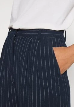 Abercrombie & Fitch VENTED STRAIGHT - Stoffhose - Navy 10 Abercrombie & Fitch VENTED STRAIGHT - Stoffhose - Navy -Friboo Verkauf Geschaft 826dd3a1d289416c877dcfe70d02898e