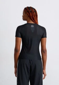 Adidas Originals TIGHT TEE - Print T-shirt - Black -Friboo Verkauf Geschaft 840c96de2dc94a749601d729d45018d5