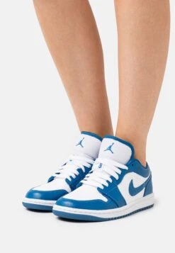 AIR JORDAN 1 - Sneaker Low - White/dark Marina Blue