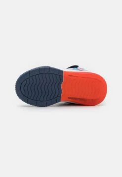 Friboo MARVEL CAPTAIN AMERICA BLINKING SHOES - Sneaker High - Dark Blue/blue -Friboo Verkauf Geschaft 8d1d1cf6bff0476a98b6b4013447c253