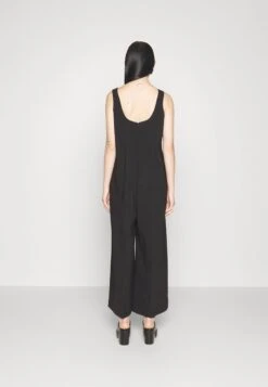 A.W.A.K.E. Mode LOOSE FIT WITH FRONT AND BACK PLEATS - Jumpsuit - Black -Friboo Verkauf Geschaft 9d93b40cf4dd445e8caadbe02fc53e8d
