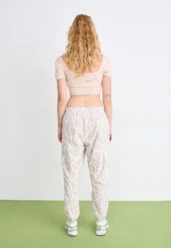 Nike Sportswear TREND PANT - Tracksuit Bottoms - College Grey -Friboo Verkauf Geschaft a819e545bfeb48b1aaaff3cb697fe1f1