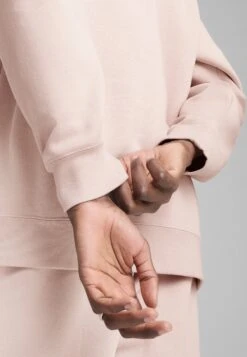 Puma ESSENTIALS ELEVATED UNISEX - Hoodie - Rose Quartz 13 Puma ESSENTIALS ELEVATED UNISEX - Hoodie - Rose Quartz -Friboo Verkauf Geschaft a9e9a2bc03c84028b9dfbaecd150561d