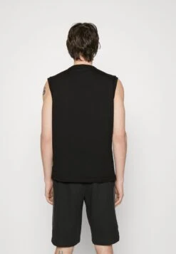 EA7 Emporio Armani Top - Black -Friboo Verkauf Geschaft af92c2c8ba434bfd9f87d3c492d3b1ca