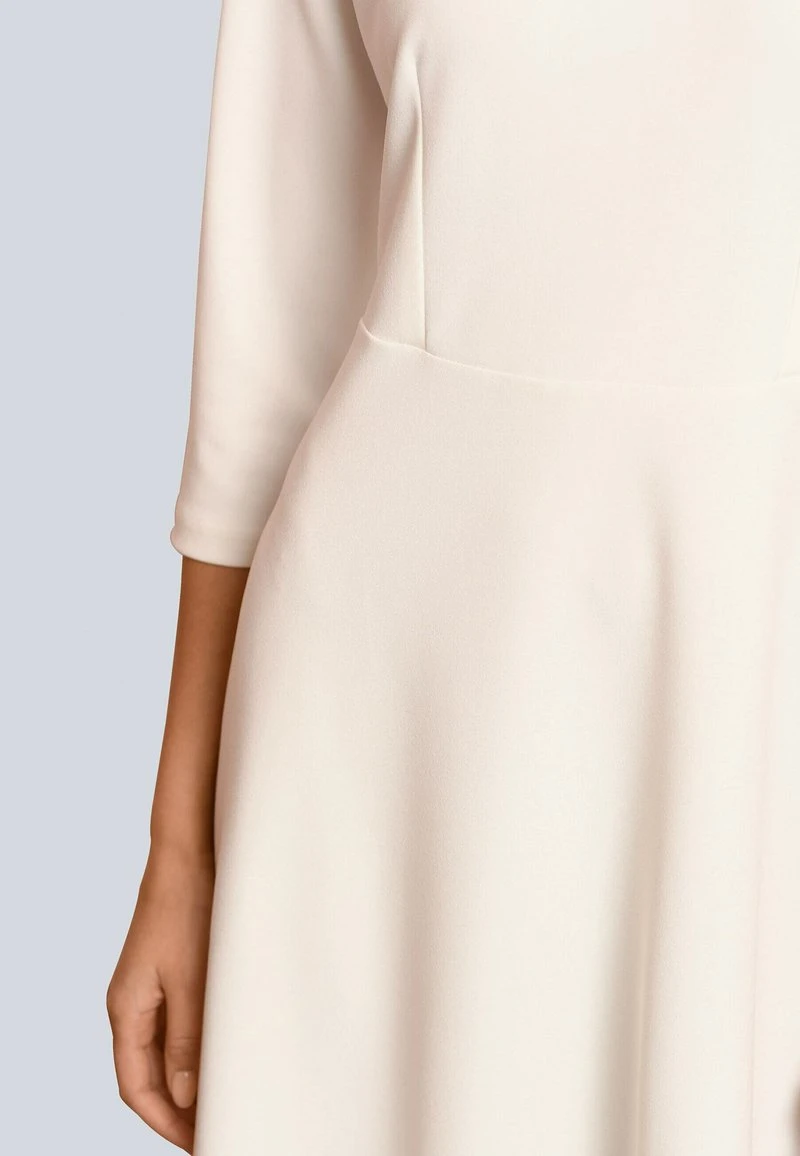 Freizeitkleid - Weiß 4 Freizeitkleid - Weiß – Bild 4