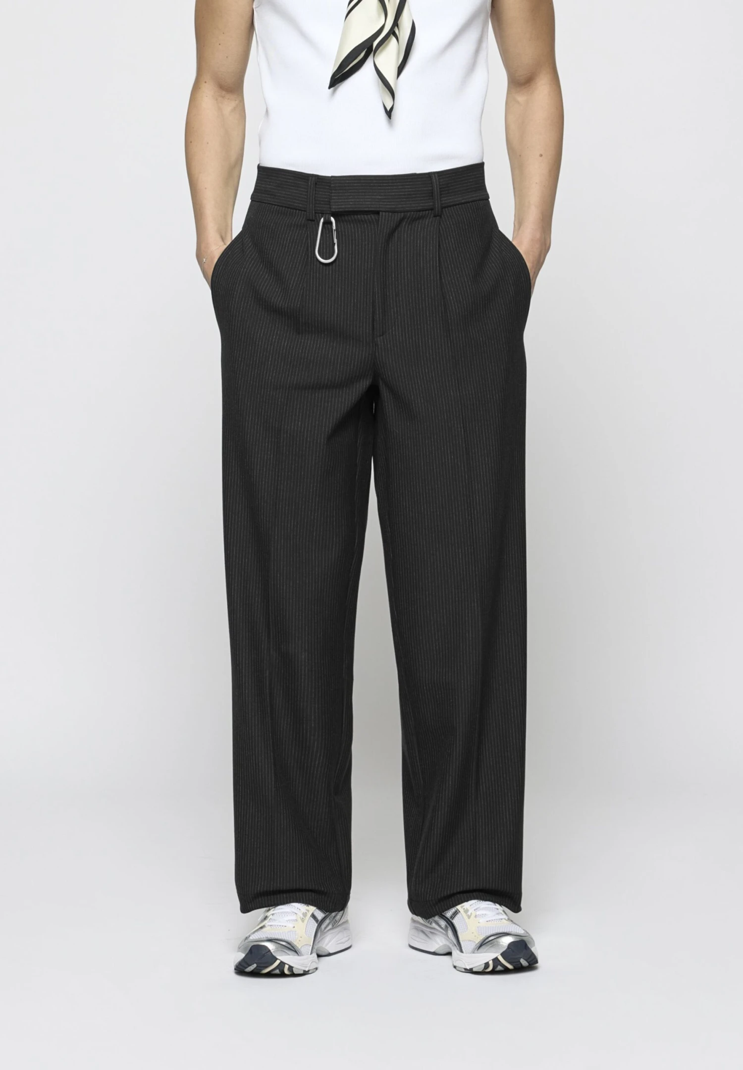 PINSTRIPED REGULAR TAILORED PANTS UNISEX - Trousers - Black 1 PINSTRIPED REGULAR TAILORED PANTS UNISEX - Trousers - Black