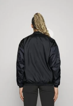 ADIDAS PERFORMANCE BELGIEN RBFA PRESENTATION JACKET - Trainingsjacke - Black 8 ADIDAS PERFORMANCE BELGIEN RBFA PRESENTATION JACKET - Trainingsjacke - Black -Friboo Verkauf Geschaft b3b37d46f9e94642aa738aa0124630fc