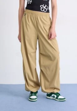 ACTIVITORIUM PANT - Trousers - Parachute Beige/light Khaki/mosswood Brown/summit White